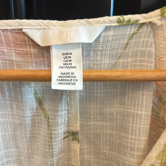 H&M Dress - Picture 2 of 3